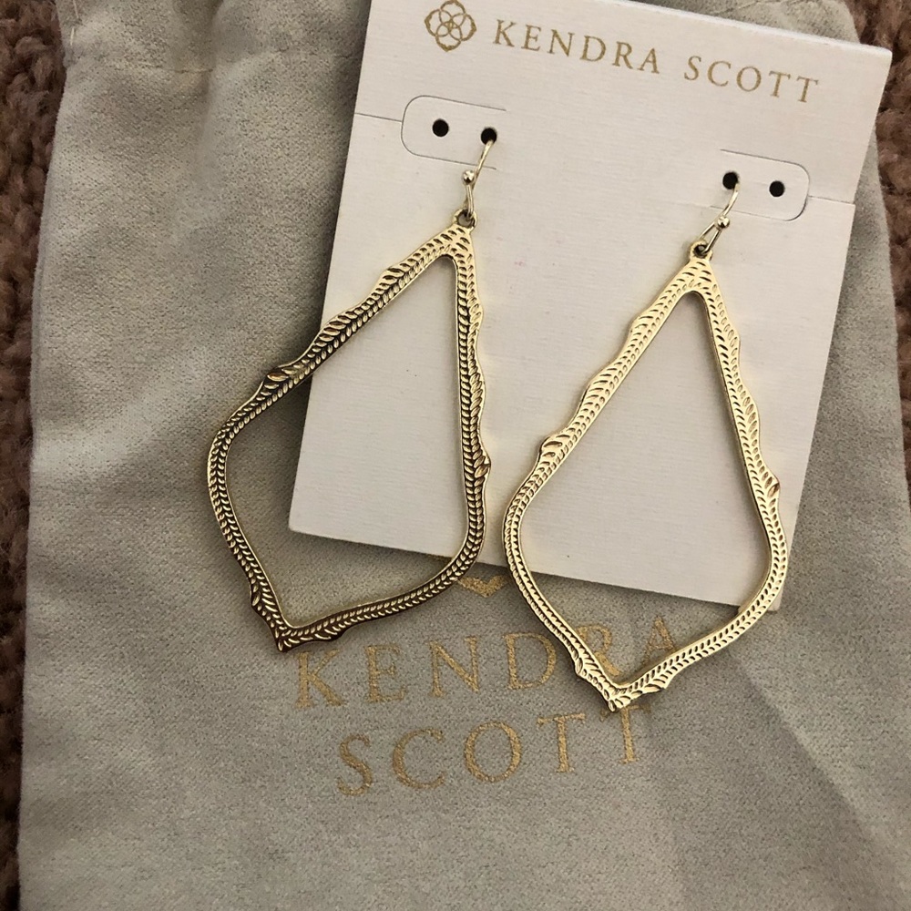NWOT Kendra Scott “Sophee” earrings